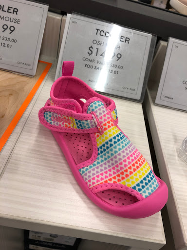 Shoe Store «DSW Designer Shoe Warehouse», reviews and photos, 3704 W Dublin Granville Rd, Columbus, OH 43235, USA