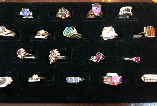 Pawn Shop «Ace Buyers Downtown», reviews and photos, 1235 Willamette St, Eugene, OR 97401, USA