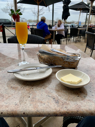 Restaurant «The Cheesecake Factory», reviews and photos, 3811 S Cooper St, Arlington, TX 76015, USA