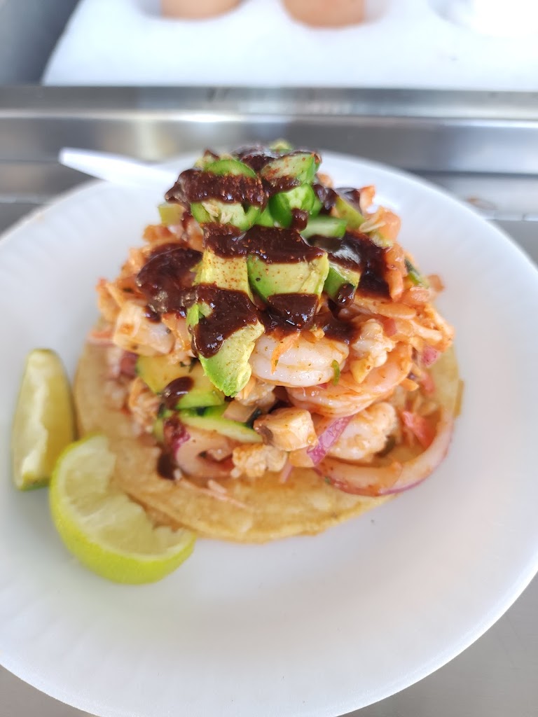 Mariscos el Yaqui 92707