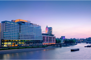 Sea Containers London image