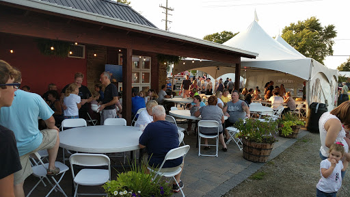 Milkhouse Ice Cream and Coffee Cafe, 4189 Keewahdin Rd, Fort Gratiot Twp, MI 48059, USA, 