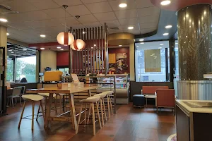 McDonald's Vista Hermosa image