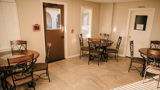 Funeral Home «Tinkler Funeral Chapel & Crematory», reviews and photos, 475 N Broadway St, Fresno, CA 93701, USA