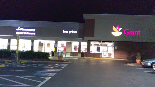Grocery Store «Giant Food», reviews and photos, 10400 Old Georgetown Rd, Bethesda, MD 20814, USA