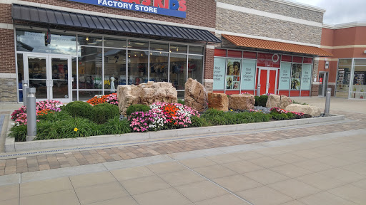 Shopping Mall «Taubman Prestige Outlets», reviews and photos, 17057 N Outer 40 Rd, Chesterfield, MO 63005, USA