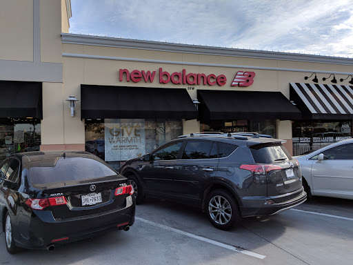 Shoe Store «New Balance Dallas», reviews and photos, 4017 E Northwest Pkwy N, Dallas, TX 75225, USA