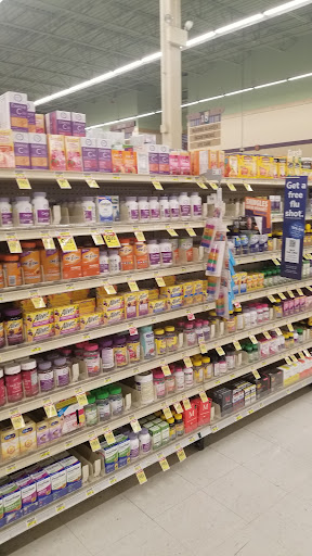 Shopping Mall «The Brickyard», reviews and photos, 2600 N Narragansett Ave, Chicago, IL 60639, USA