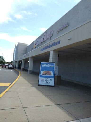 Supermarket «Super Stop & Shop», reviews and photos, 132 Fulton Ave, Hempstead, NY 11550, USA