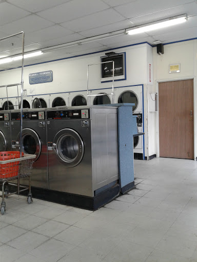 Laundromat «Surf City Coin Laundry», reviews and photos, 6949 Warner Ave, Huntington Beach, CA 92647, USA
