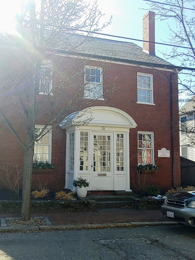 Shopping Mall «Tannery Shopping Center», reviews and photos, 50 Water St, Newburyport, MA 01950, USA