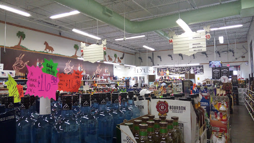 Liquor Store «Liquor Warehouse», reviews and photos, 2125 E Division St, Arlington, TX 76011, USA