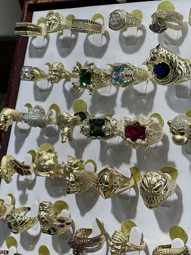 Goldsmith «Buckner Gold & Silver Exchange», reviews and photos, 2810 S Buckner Blvd, Dallas, TX 75227, USA