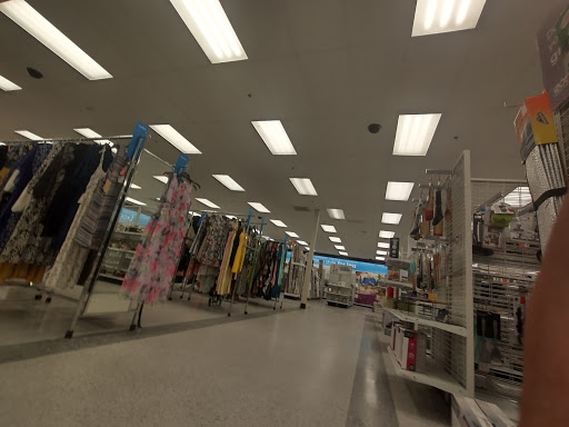 Clothing Store «Ross Dress for Less», reviews and photos, 933 Ann St, Montgomery, AL 36107, USA