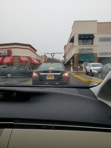 Shopping Mall «Ridgeway Shopping Center», reviews and photos, 2233 Summer St, Stamford, CT 06905, USA