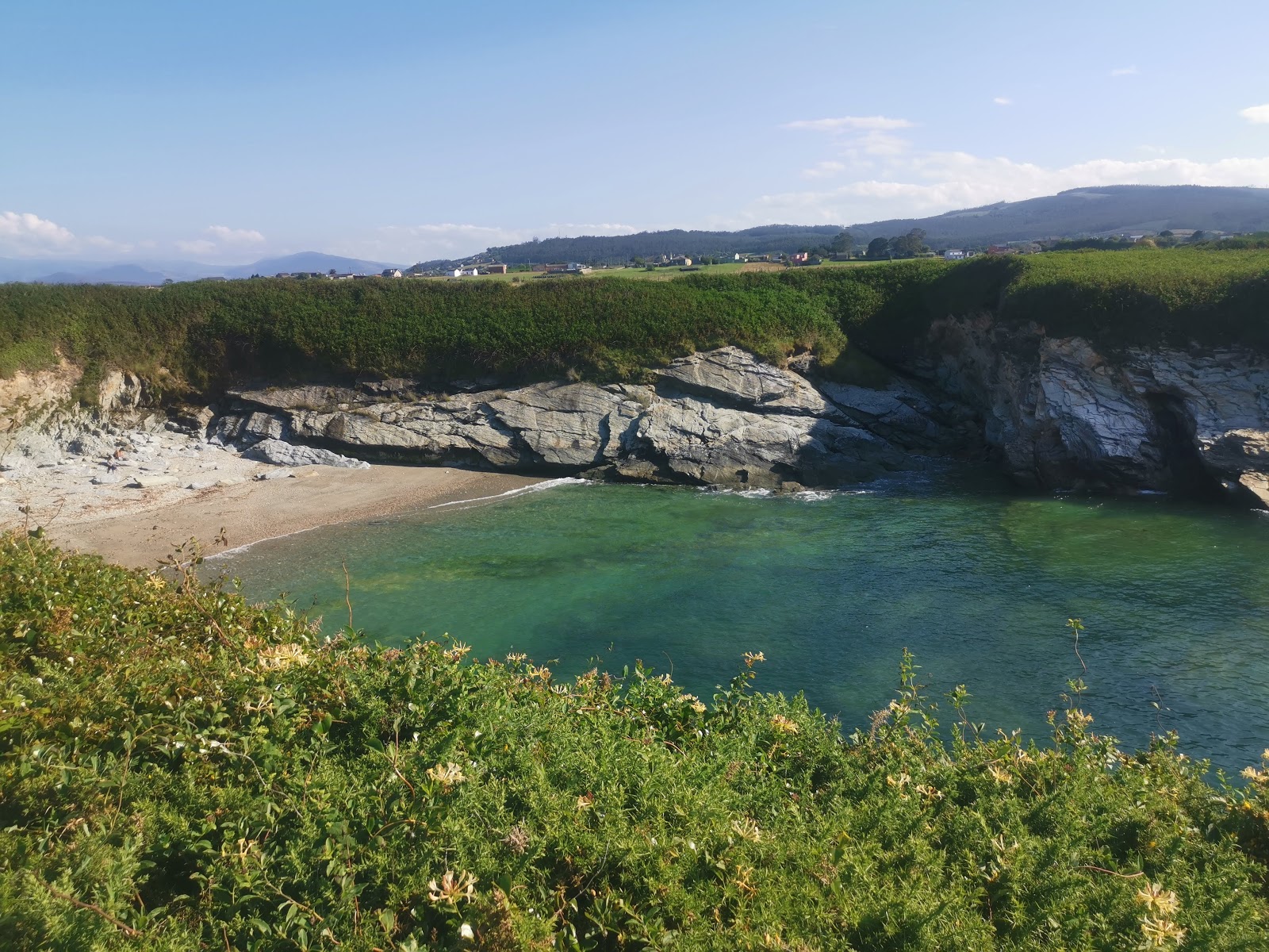 Praia de Gabieira'in fotoğrafı küçük koy ile birlikte