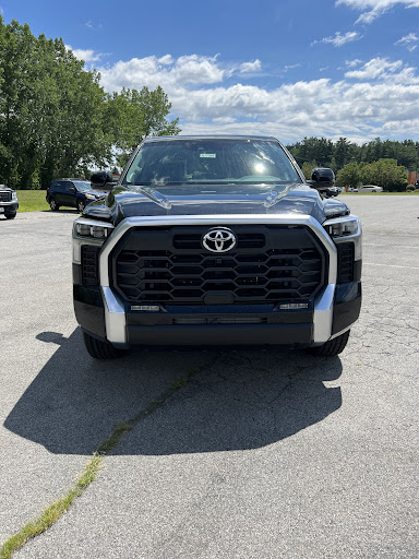 Toyota Dealer «New Country Toyota of Saratoga Springs», reviews and photos, 3002 NY-50, Saratoga Springs, NY 12866, USA