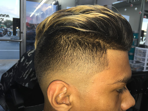 Barber Shop «Ivan Dominican Barber Shop», reviews and photos, 1500 Browns Bridge Rd #112, Gainesville, GA 30501, USA