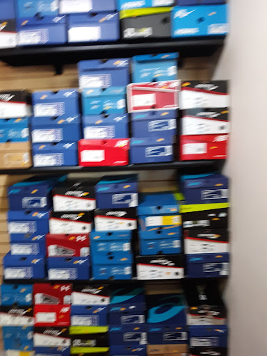 Sporting Goods Store «Run With It», reviews and photos, 170 Miracle Strip Pkwy SE, Fort Walton Beach, FL 32548, USA