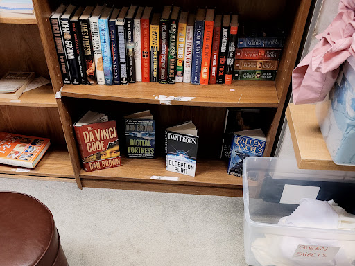 Thrift Store «Wonderland Thrift Shop», reviews and photos, 28 Portsmouth Ave, Stratham, NH 03885, USA