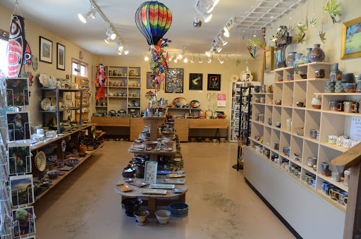 Pottery Store «Mississippi Mud Pottery», reviews and photos, 310 E Broadway, Alton, IL 62002, USA