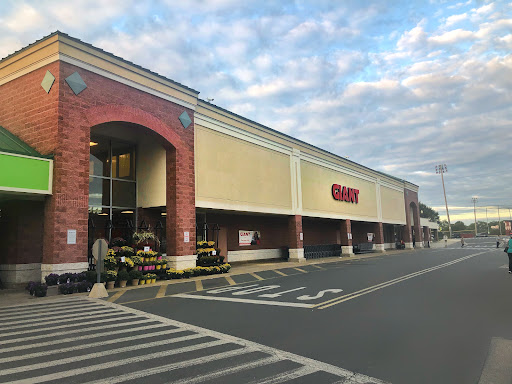 Grocery Store «Giant Food Stores», reviews and photos, 3477 Lincoln Hwy, Thorndale, PA 19372, USA