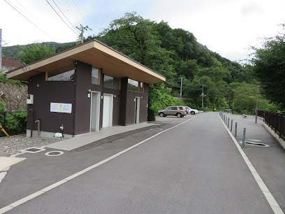 田原の滝公園駐車場