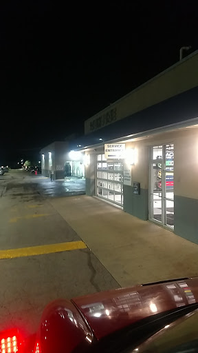 Car Dealer «McGrath Acura of Westmont», reviews and photos, 400 E Ogden Ave, Westmont, IL 60559, USA