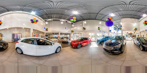 Hyundai Dealer «Oxmoor Hyundai», reviews and photos, 8107 Shelbyville Rd, Louisville, KY 40222, USA