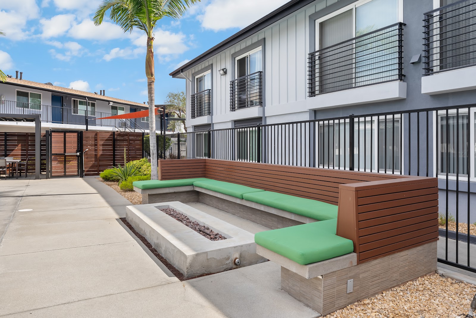 The Circle Apartments at Long Beach