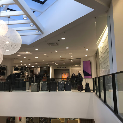 Department Store «Halls Kansas City», reviews and photos, 2450 Grand Blvd #333, Kansas City, MO 64108, USA