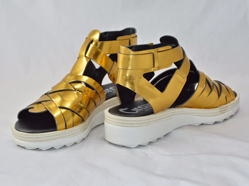 Shoe Store «Reyers Shoe Store», reviews and photos, 40 S Water Ave, Sharon, PA 16146, USA