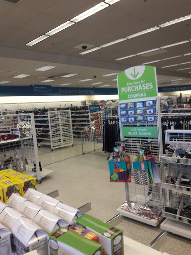 Clothing Store «Ross Dress for Less», reviews and photos, 13510 Whittier Blvd, Whittier, CA 90605, USA