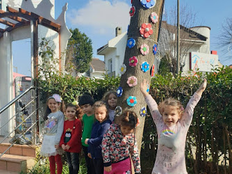 Ms. Peri Kindergarten