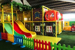 Captain Tom's Indoor Playground & Trampoline Park image