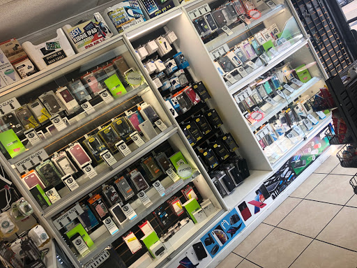 Phone Repair Service «Blue Point Repair», reviews and photos, 14526 Sherman Way c, Van Nuys, CA 91405, USA