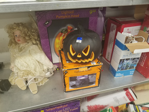 Thrift Store «The Thrift Store», reviews and photos, 3851 Emerson St #14, Jacksonville, FL 32207, USA