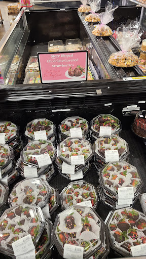 Grocery Store «ShopRite», reviews and photos, 80 S White Horse Pike, Hammonton, NJ 08037, USA