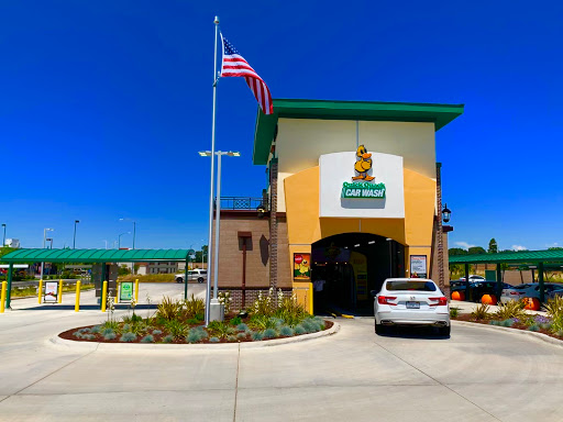Quick Quack Car Wash en West Sacramento