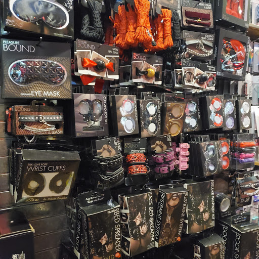 SPENCER GIFTS, 1155 Annapolis Mall Rd, Annapolis, MD 21401, USA, 