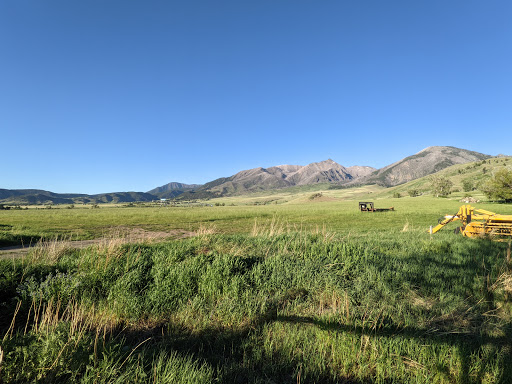 Lodge «Pine Creek Lodge», reviews and photos, 2496 E River Rd, Livingston, MT 59047, USA