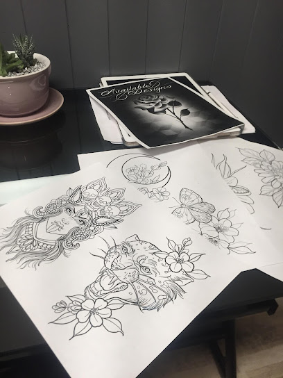 Seven Moons Tattoo Studio
