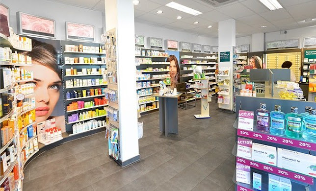 Rezensionen über Pharmacie Amavita Perraudettaz in Lausanne - Apotheke