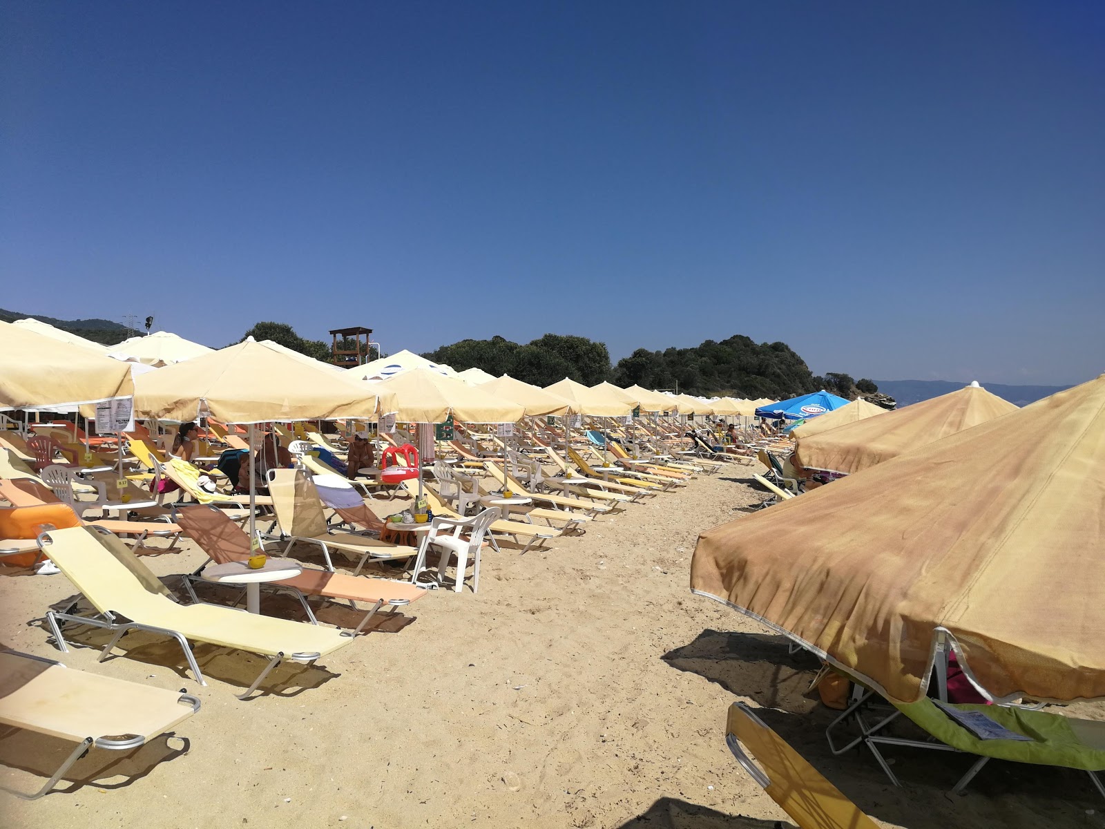 Foto de Solymar Beach - lugar popular entre os apreciadores de relaxamento