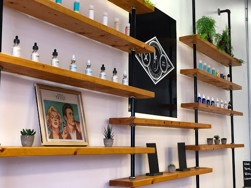 Electronics Store «District Five Vape Store», reviews and photos, 6787 Wilson Blvd, Falls Church, VA 22044, USA