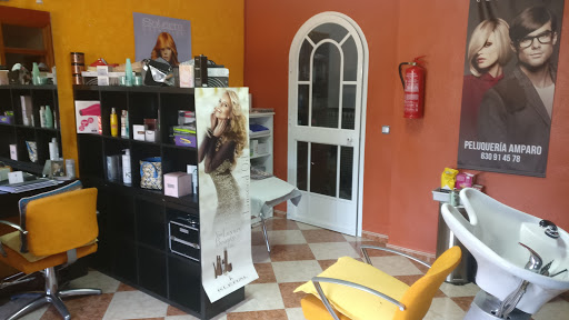 Peluquería Amparo en Cuevas de San Marcos, Málaga