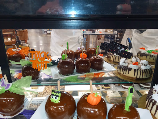 Grocery Store «Fred Meyer», reviews and photos, 801 Auburn Way N, Auburn, WA 98002, USA