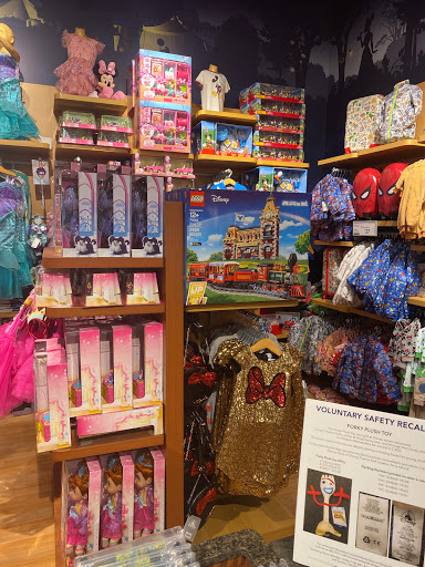 Toy Store «Disney Store», reviews and photos, 313 Smith Haven Mall, Lake Grove, NY 11755, USA