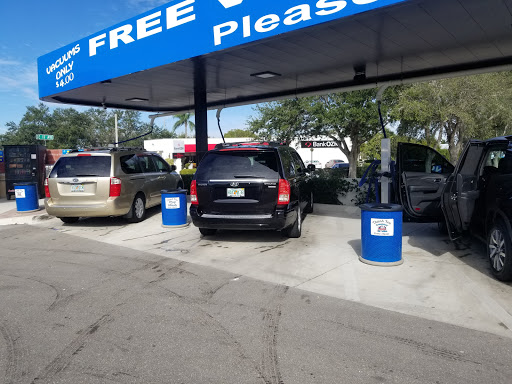 Mister Car Wash en Cape Coral