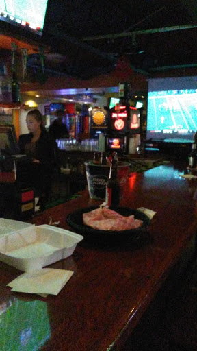 Bowling Alley «Crest Hill Lanes & Keglers Sportsbar and Grill», reviews and photos, 905 Theodore St, Crest Hill, IL 60403, USA